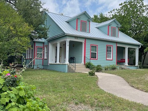 818 Harris Ave
