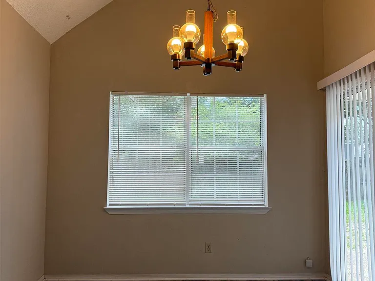 3004 Cedarwood Village Ln — Photo 5