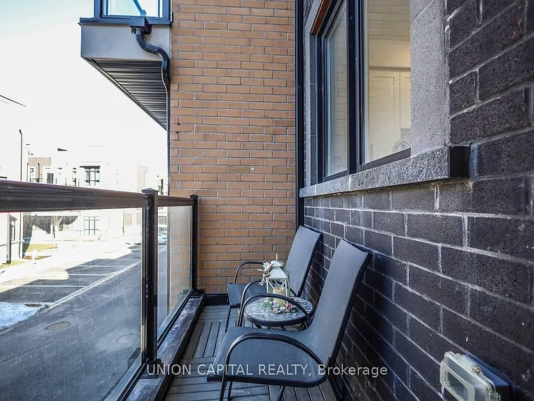 7 Phelps Ln #6 — Photo 7