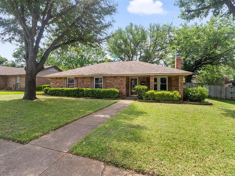 1st image of 817 Casa Linda St