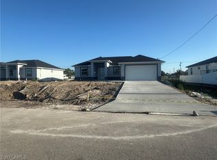2916 24th St SW, Lehigh Acres, FL 33976