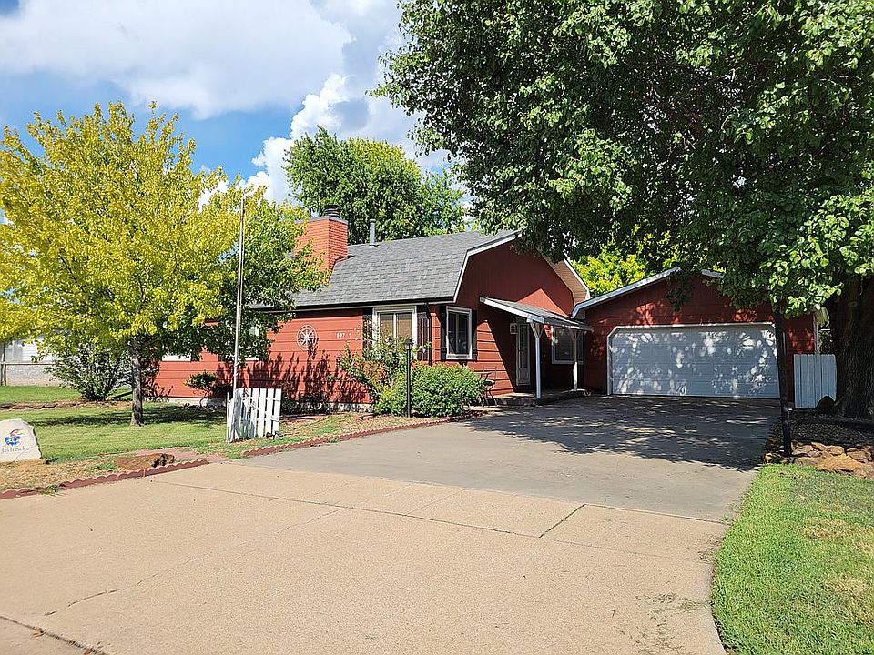1st image of 807 Moundview Ave