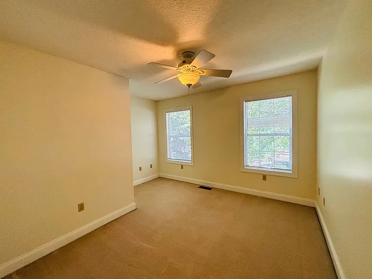 260 Bronze Leaf Dr — Photo 12