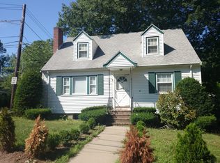 88 Maplewood St, West Roxbury, MA 02132