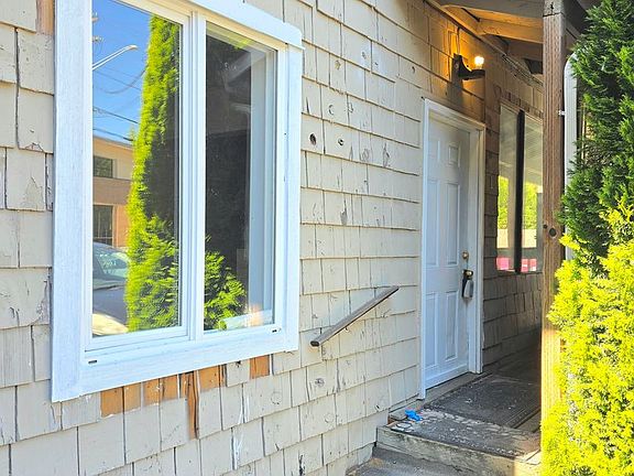 2nd image of 15602 Ash Way Unit 1-4