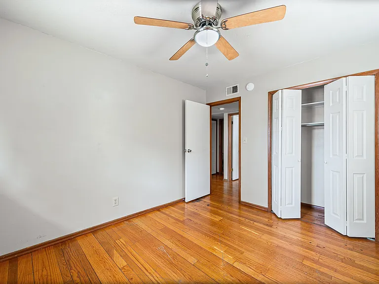 400 Dewey St #A — Photo 3