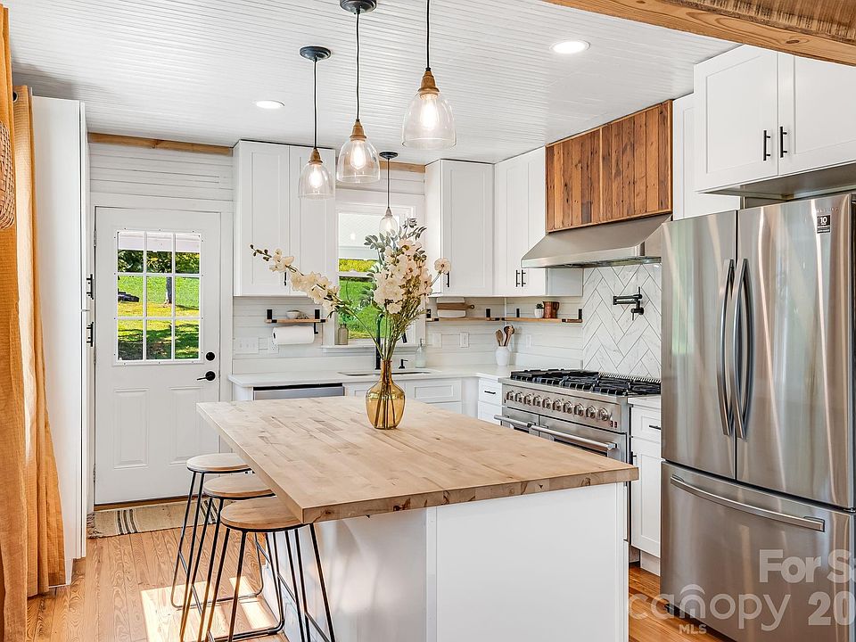 13th image of this home