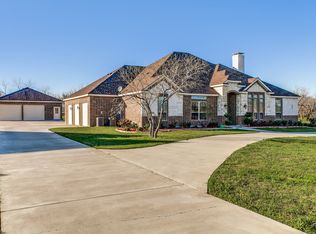 7732 Fall Creek Rd, Terrell, TX 75160