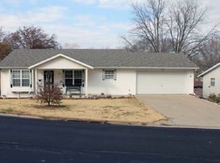 1015 Wingate Dr, Boonville, MO 65233