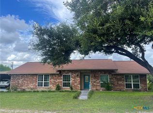 21 Club Dr, Victoria, TX 77905