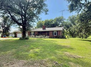 1733 N Key Rd, Troy, TN 38260