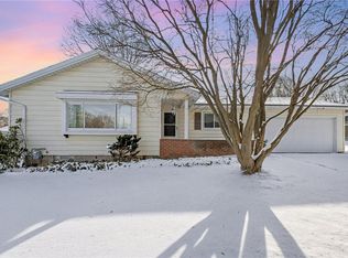 211 Westmar Dr, Rochester, NY 14624