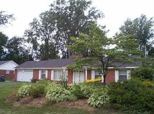 1584 Longfellow Dr, Temperance, MI