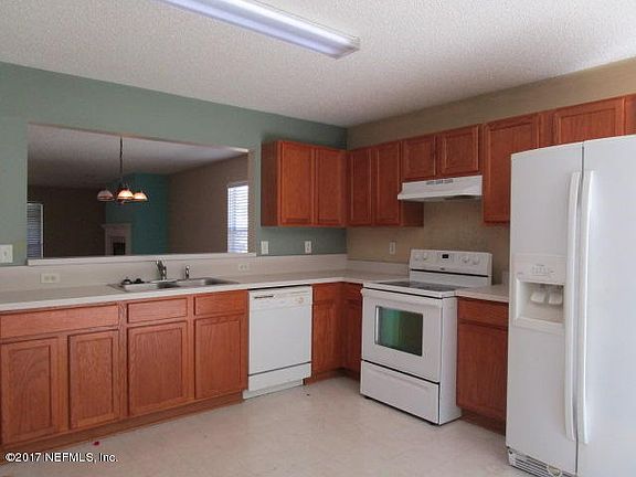 3rd image of 13453 ASHFORD WOOD Court E