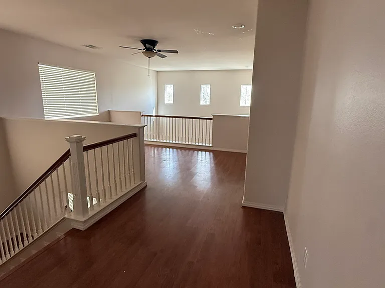 3045 W Newgrove St — Photo 18