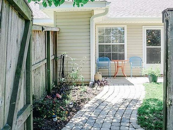 5th image of 7878 Stonebrook Dr