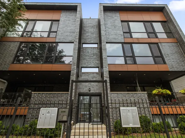 3032 W Lyndale St #2E, Chicago, IL 60647