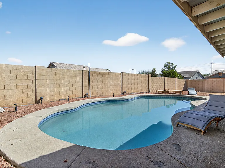 1682 E Kielly Ln — Photo 41