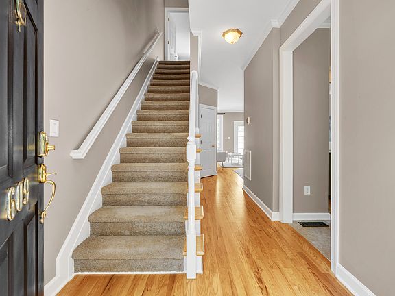 5th image of 609 Copperline Dr