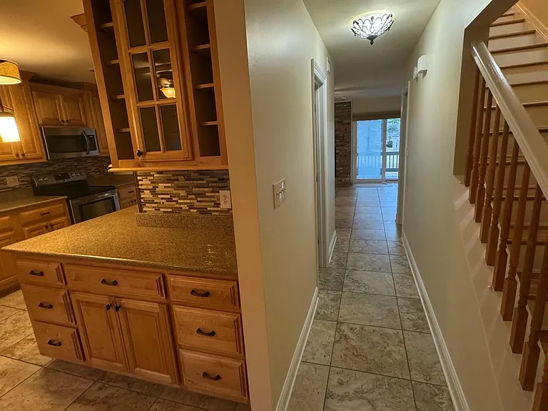 289 Highpoint Dr — Photo 6