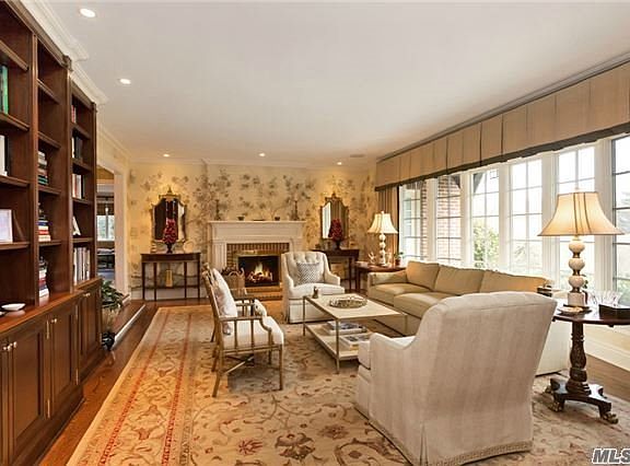 5th image of 273 Hillcrest Ln