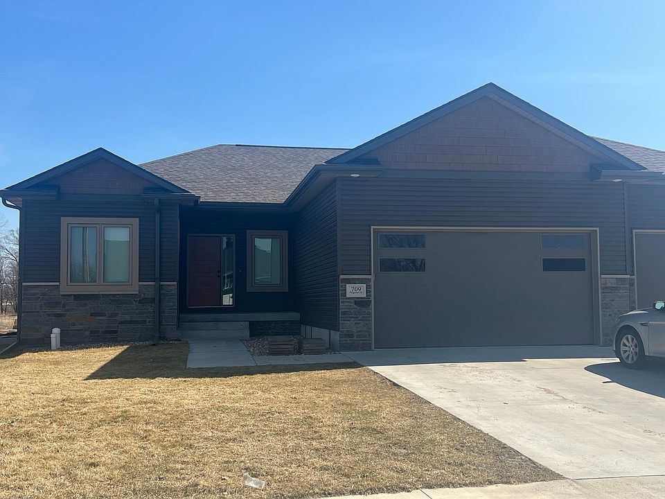 2nd image of 709 Ferguson Dr
