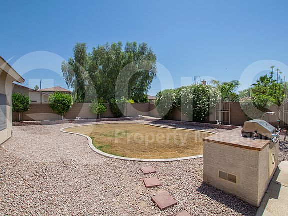 3rd image of 7523 E Lockwood Cir