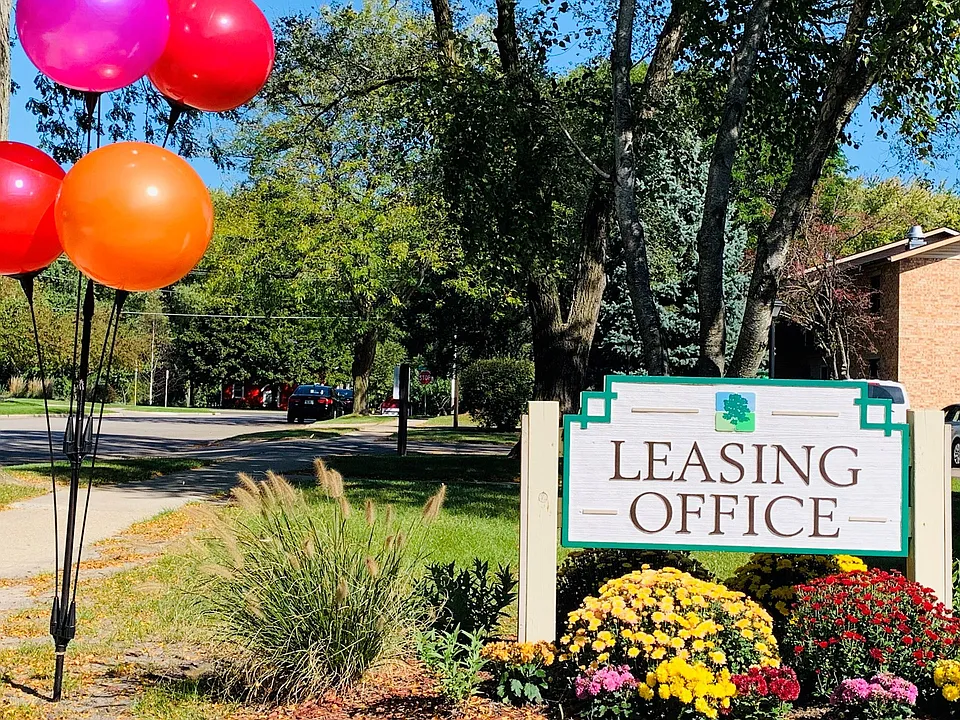 MOVE IN SPECIAL 1st Month Free! Call the office for more details