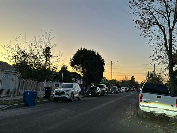 4th image of 10227 Amboy Ave