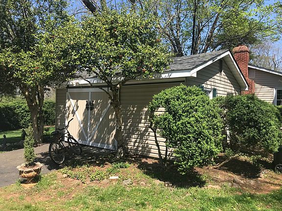 Garage with Barn Door closed