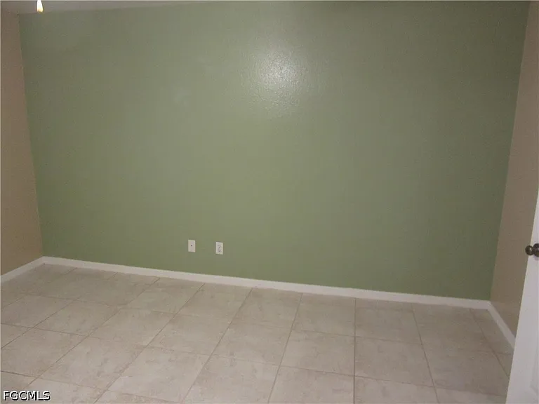 271 SW 4th St #271 — Photo 13