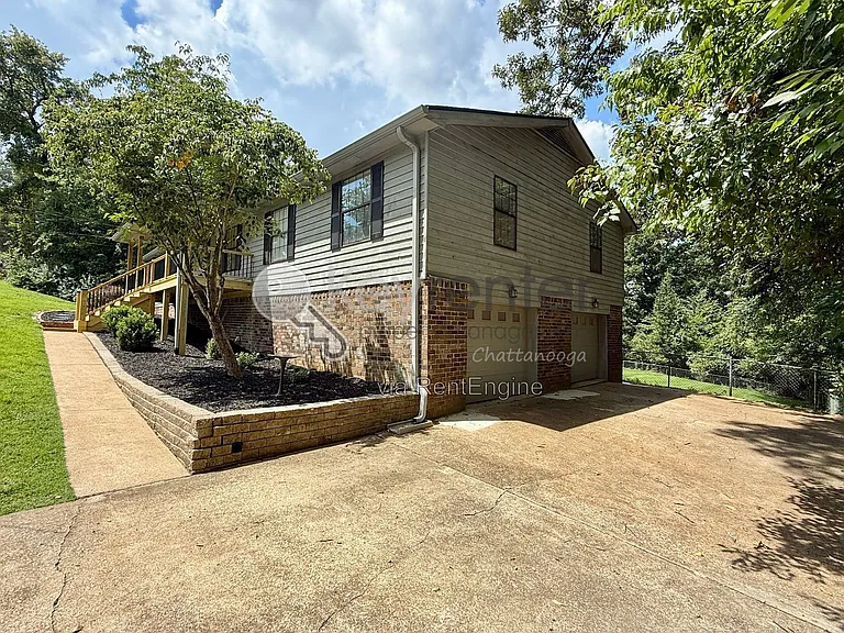 6407 Harbor Master Dr — Photo 2