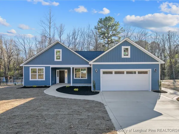 140 McNeill St, Hope Mills, NC 28348