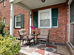 119 Robins Rd, New Rochelle, NY 10801