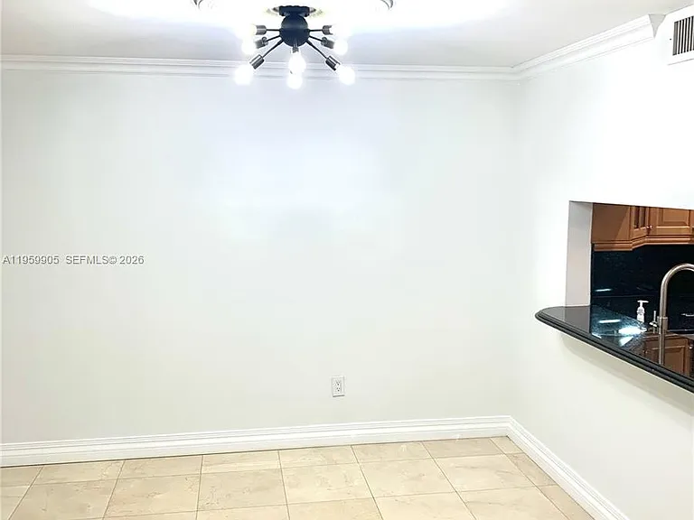555 NE 15th St #26G — Photo 6