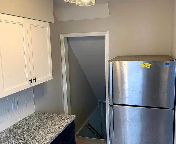 5599 The Alameda — Photo 5