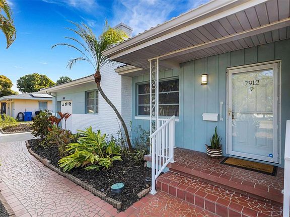 4th image of 7912 GARDEN DRIVE N