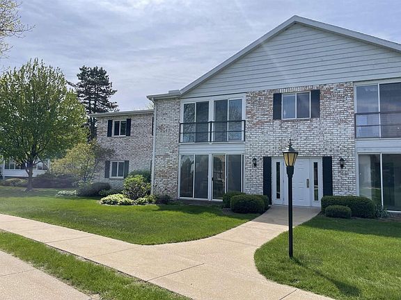 2nd image of 89 Golf Course Road #E