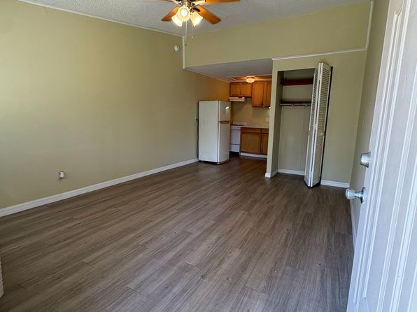 37973 Hillside Ln #37973