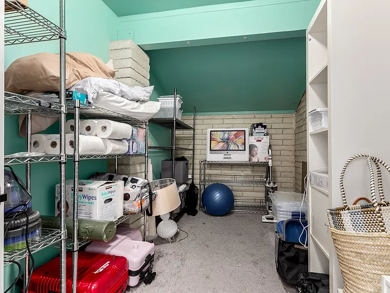 2042 E Laguna Dr — Photo 23