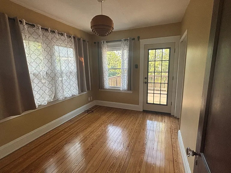 16522 Clifton Blvd #16522 — Photo 13