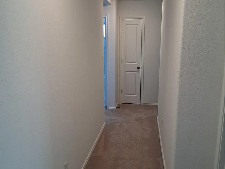 2121 Golden Grain Ln — Photo 32