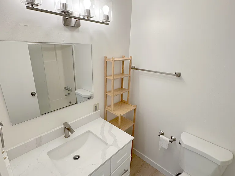 2435 Haste St #4A — Photo 4