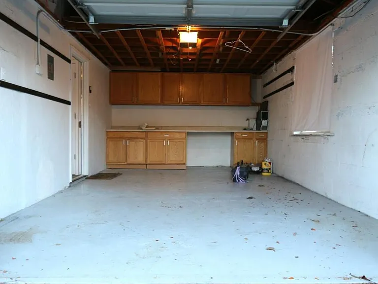 Garage with Extra Loft for Storage