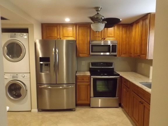 4th image of 1219 S Lakes End Dr APT A1