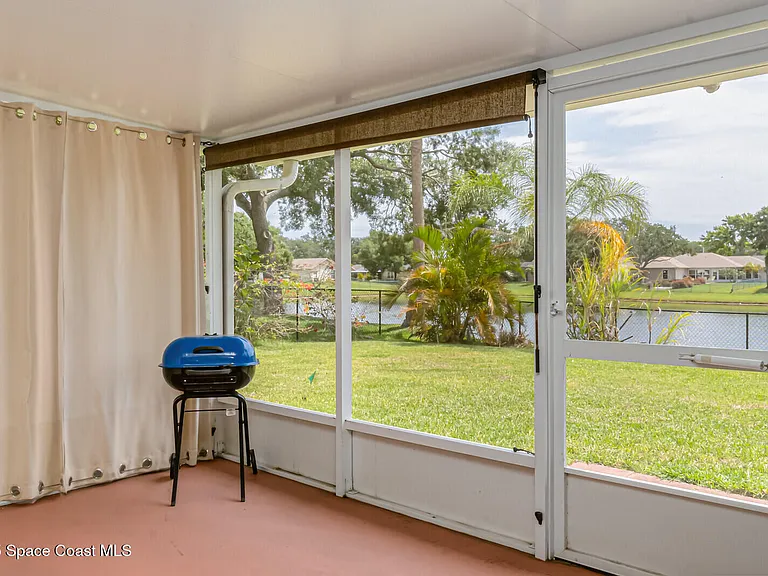 4361 Silver Lake Dr — Photo 28