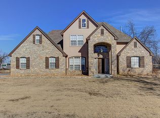 2017 W 91st St, Tulsa, OK 74132