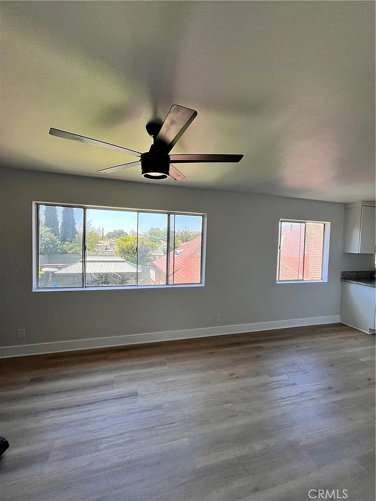 2 bed, 768 sqft, $2,300 — Photo 3