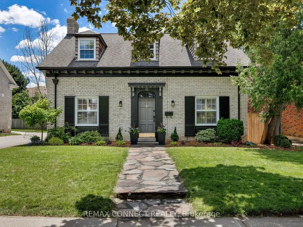 52 Angus Dr, Toronto, ON M2J 2X1