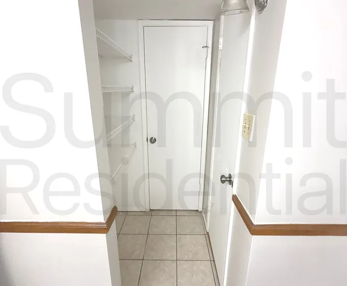 6076 Dooley Dr — Photo 13